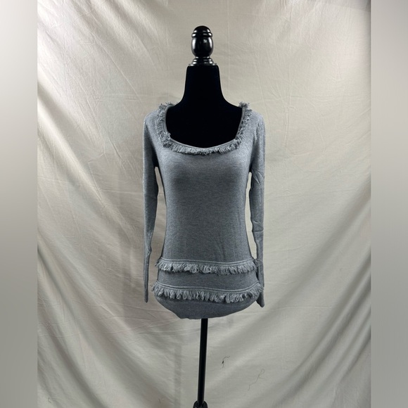 Gray Fringe Trim Scoop Neck Sweater - Picture 6 of 7